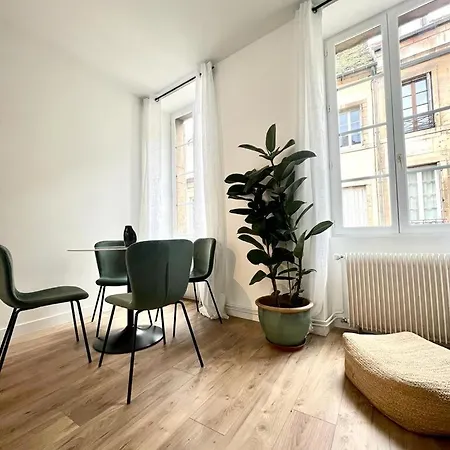 Hyper-center - 2p Bright And Cozy Apartmán *